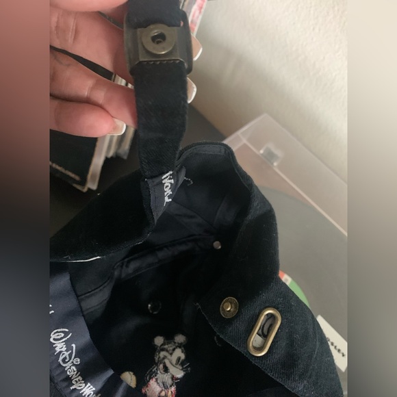 Walt Disney World. Mickey Mouse ball cap. - Picture 4 of 4